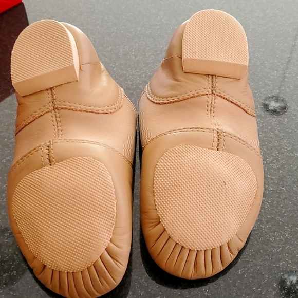 Capezio E-Series Jazz Slip On Jazz Shoes - Caramel 3.5 M - Picture 6 of 12